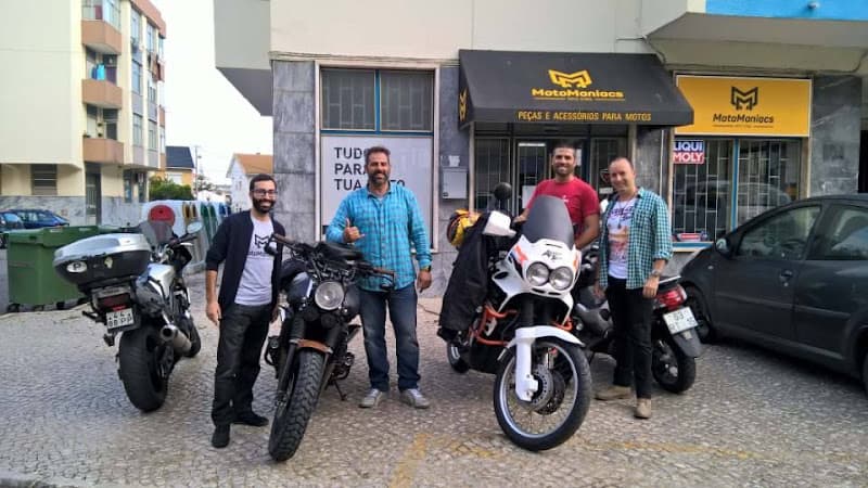 MotoManiacs