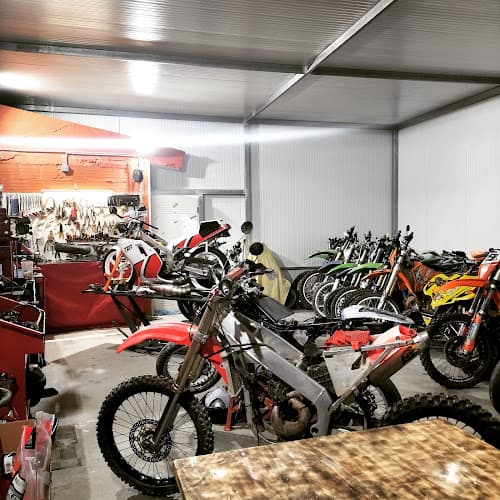 PEDRA TEAM MOTOS OFICINA REPARAÇÃO MOTOCICLOS MULTIMARCA.
